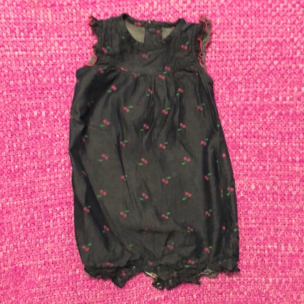 Carter’s romper 12 m